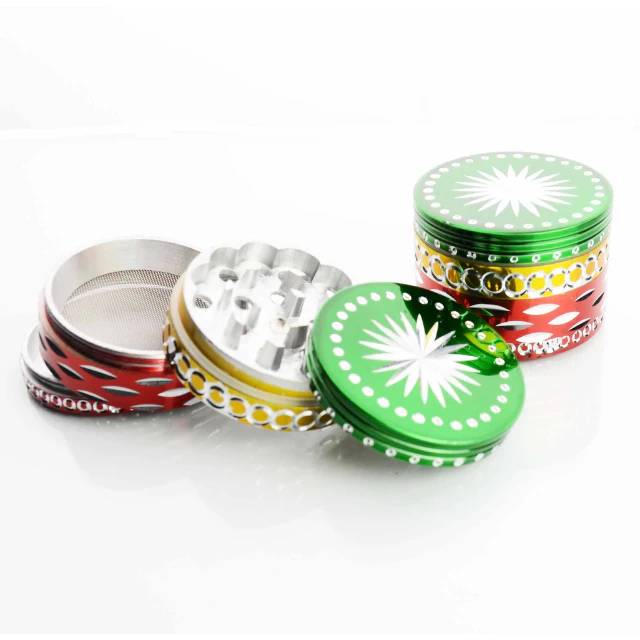Cannablue - FANCY- RASTA- MEDIUM- GRINDER Main Image